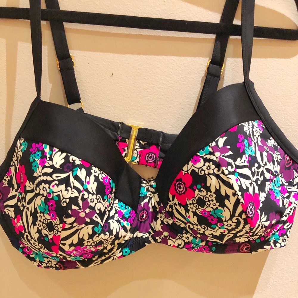 Jessica Simpson 1x floral underwire bikini top